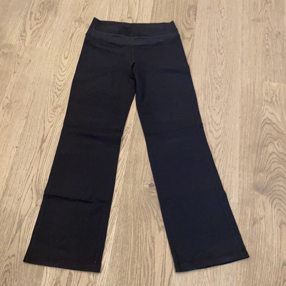 Lululemon Size 8 Yoga Pant